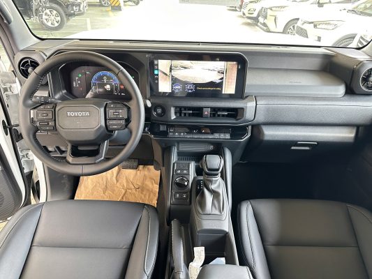 Lưới tản nhiệt TOYOTA FJ 2026